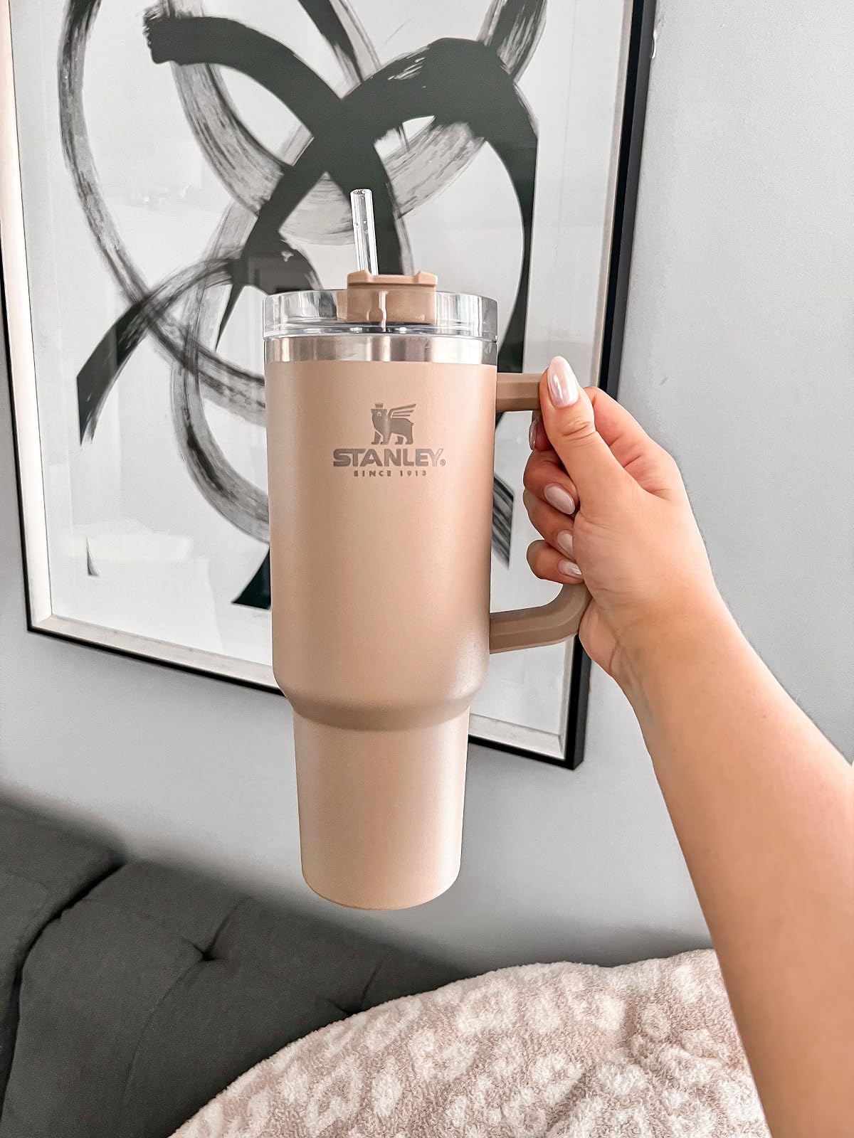 How to Stay Hydrated: 7 Easy Habits for Busy Women
